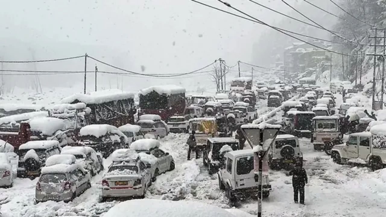 North India Cold Wave: మంచు ముసుగులో కొండలు.. వాన చినుకుల్లో మైదానాలు.. యూపీ, పంజాబ్‌లో అలర్ట్..!