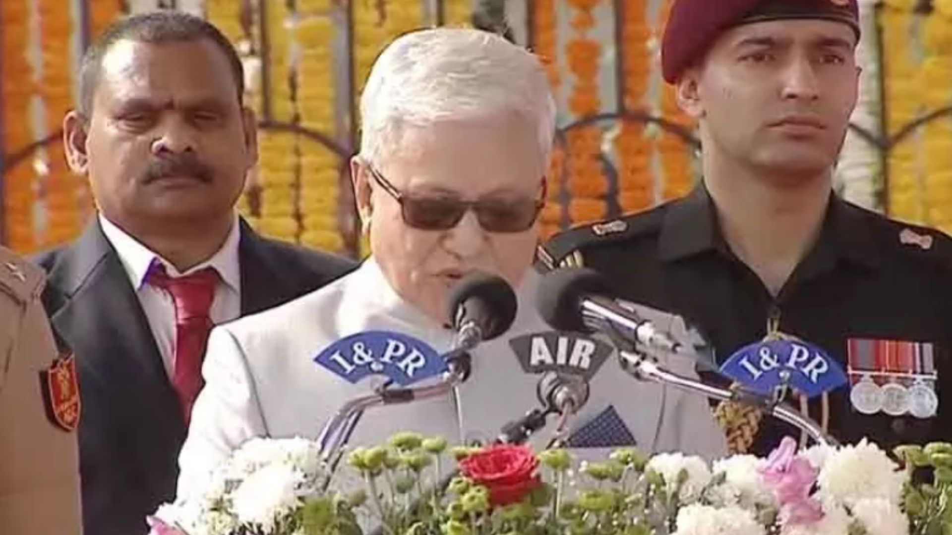 Republic Day celebrations: పరేడ్ గ్రౌండ్‌లో ఘనంగా రిపబ్లిక్ డే వేడుకలు.. పాల్గోన్న గవర్నర్ జిష్ణుదేవ్ వర్మ