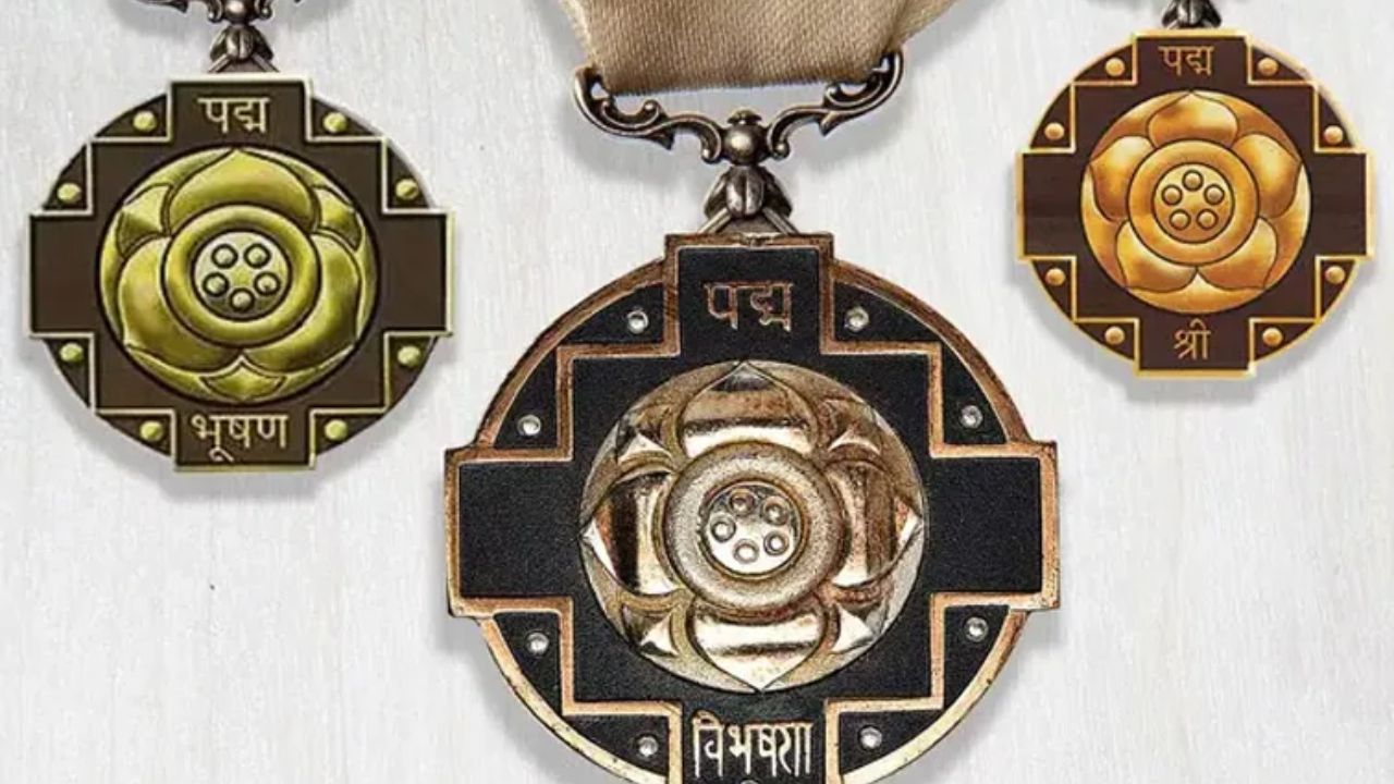 Padma Shri Awards 2026:పద్మ శ్రీ అవార్డులు ప్రకటించిన కేంద్రం.. జాబితాలోని విశేష పద్మాలు వీళ్లే..