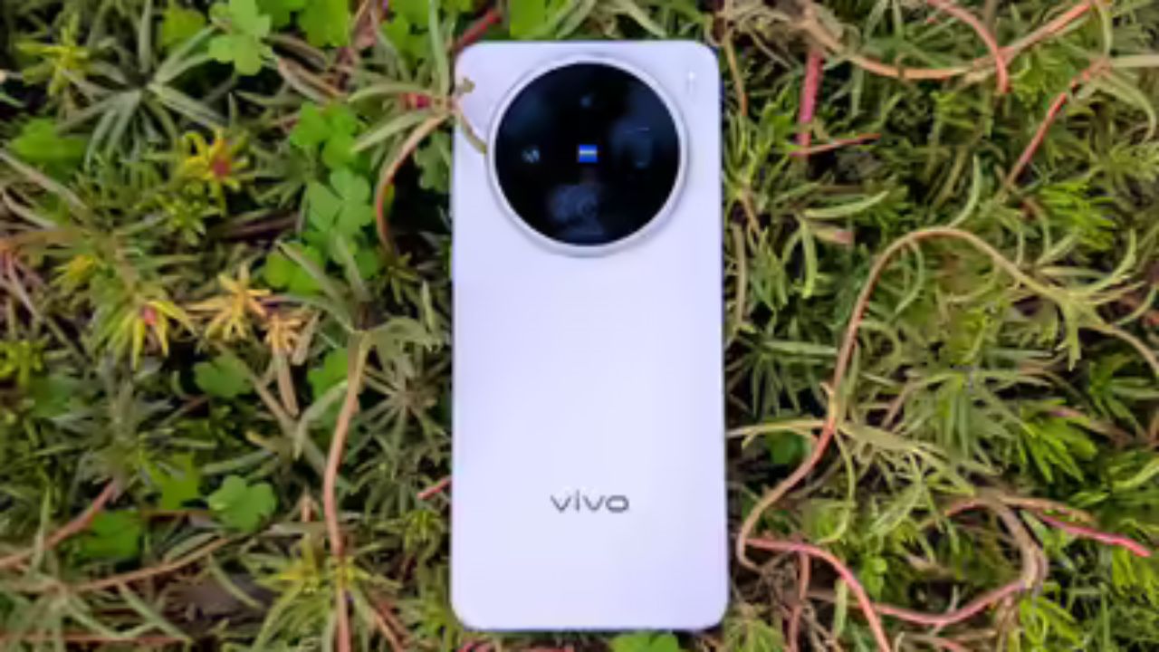 Limited Stock: వివో నుంచి అదిరిపోయే అప్‌డేట్.. రూ. 59,999 ఫోన్ ఇప్పుడు భారీ డిస్కౌంట్‌తో.. లిమిటెడ్ స్టాక్ మాత్రమే.. !
