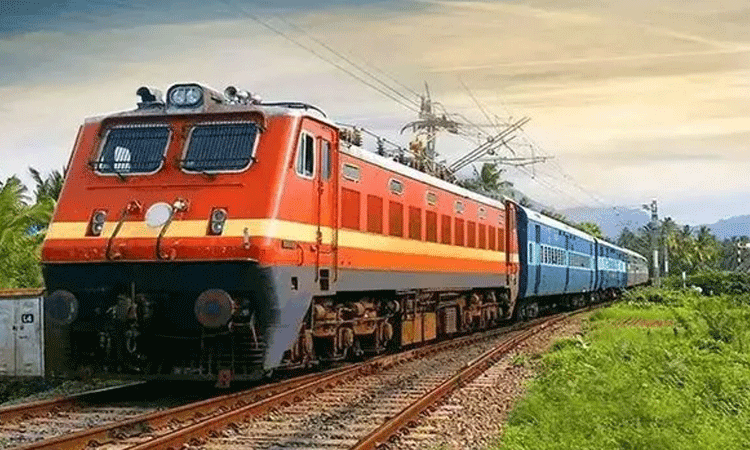 special trains: దసరా, దీపావళికి ప్రత్యేక రైళ్లు.. ఎప్పటినుంచి అంటే?