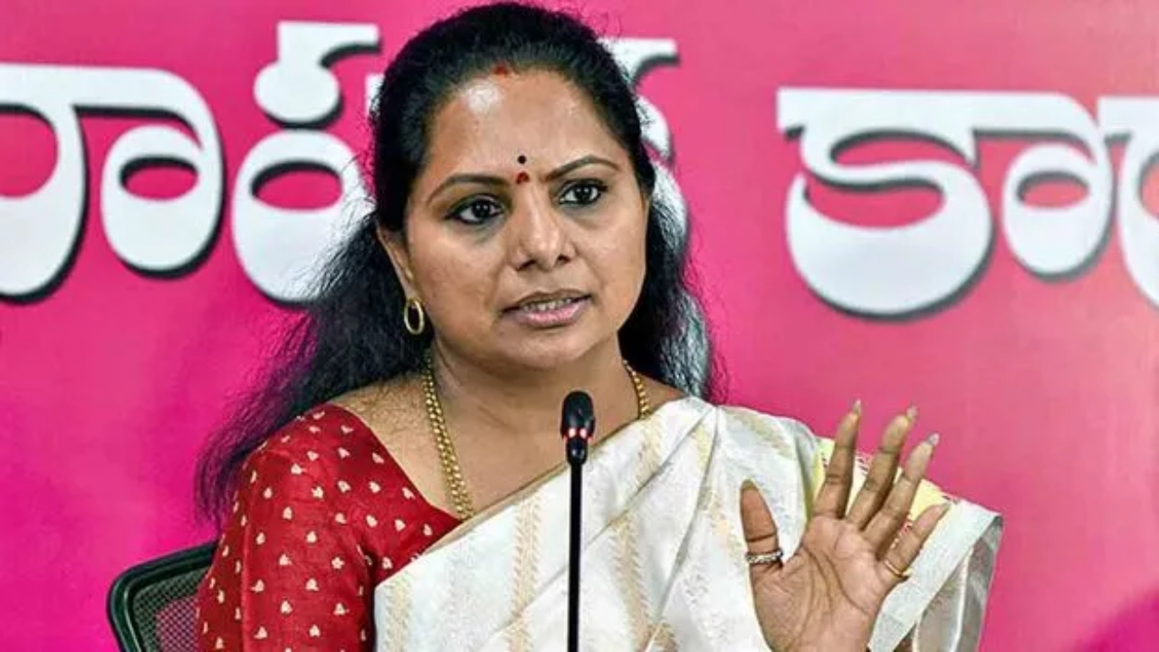 mlc kavitha: నాపై కుట్రలు చేస్తున్నారని ఎమ్మెల్సీ కవిత లేఖ