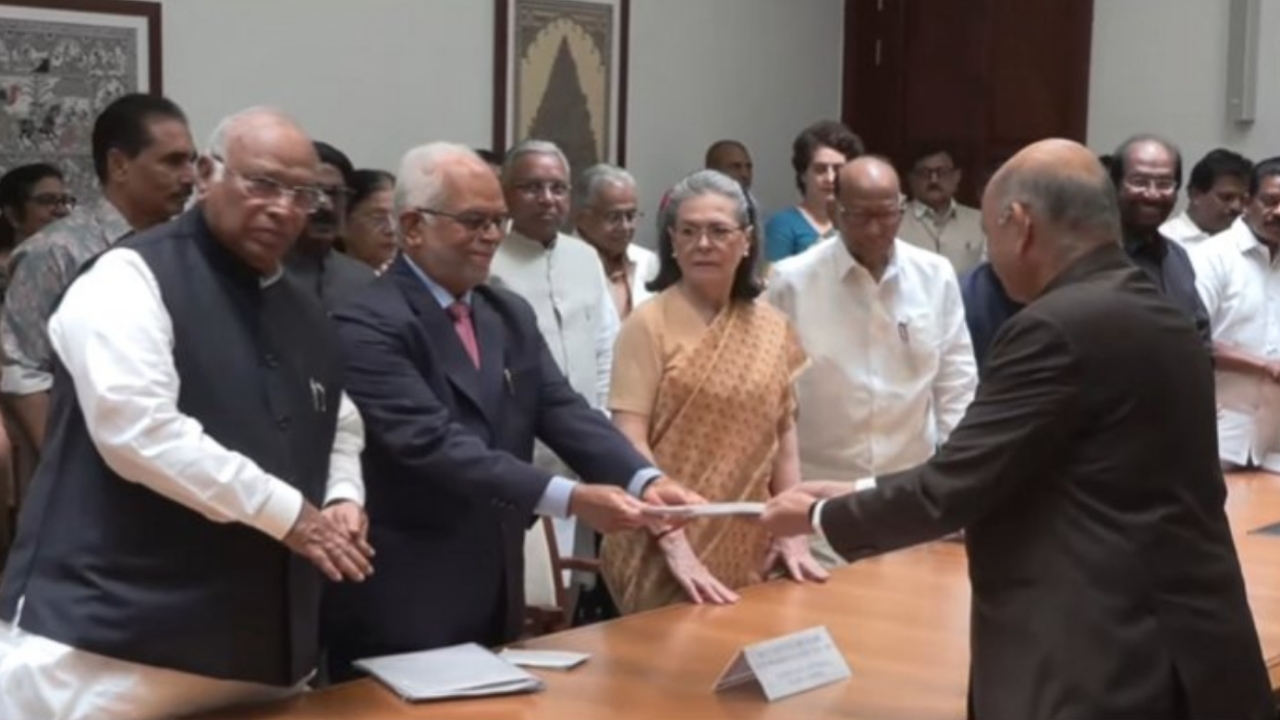 vice presidential election: ఉపరాష్ట్రపతి అభ్యర్థిగా జస్టిస్ బి. సుదర్శన్ రెడ్డి నామినేషన్