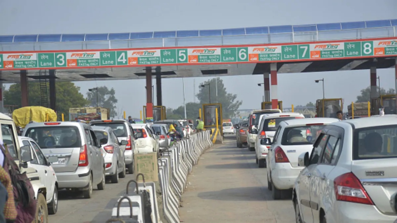 toll tax: ఇక నుంచి ఎలక్ట్రిక్ వాహనాలకు బిగ్ రిలీఫ్