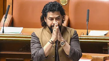 కర్ణాటకలో రాజకీయ మార్పు.. మాజీ బీజేపీ ఎమ్మెల్యే కాంగ్రెస్‌లో చేరారు