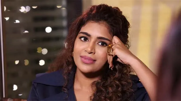 కెనీషా మళ్లీ సంగీతంలో రవి మోహన్ సినిమాకు