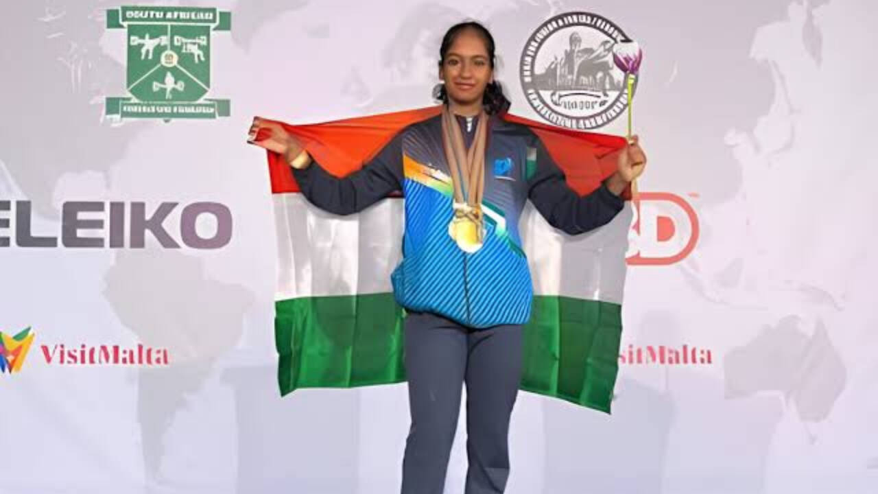 మహిళా పవర్‌లిఫ్టింగ్‌లో మధుర కర్ అనుభవాలు