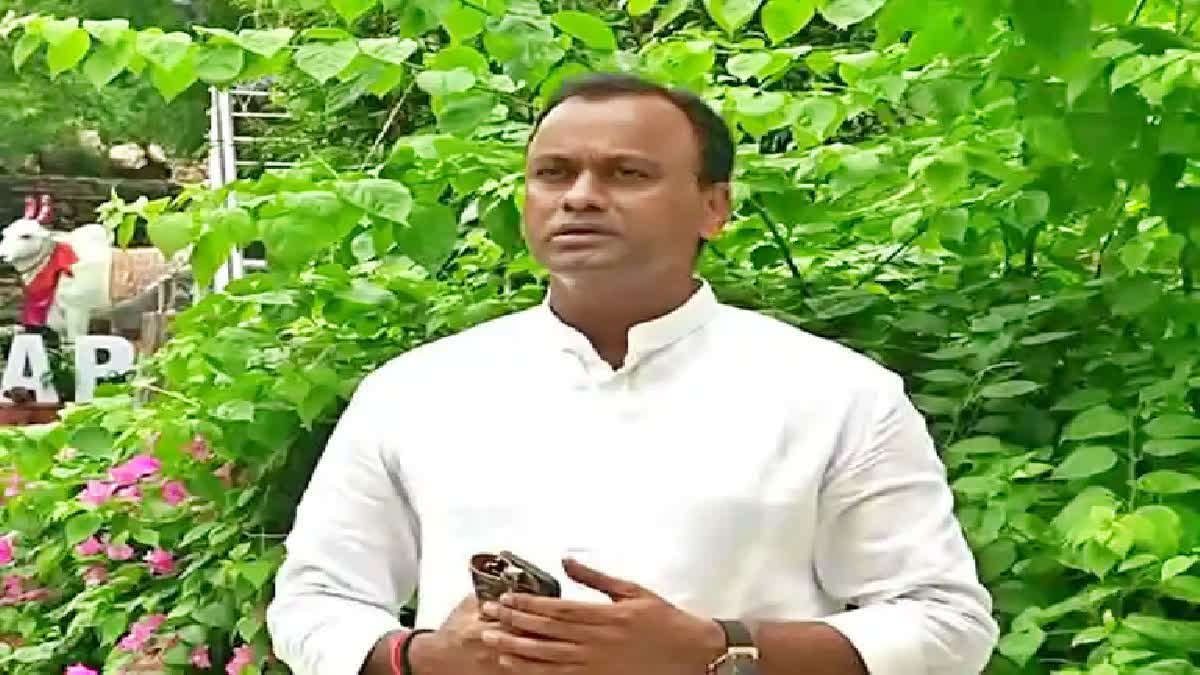 మంత్రి పదవి హైకమాండ్ ఇస్తుంది కానీ రేవంత్​రెడ్డి కాదు