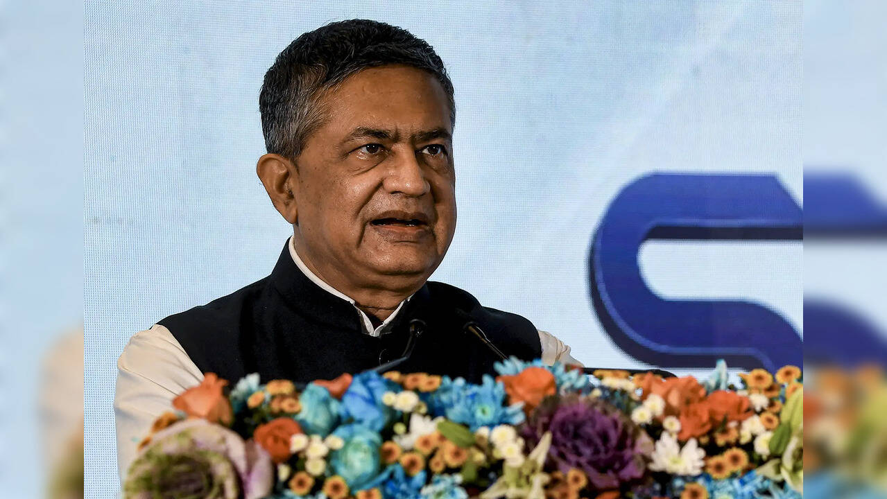 ఎన్ఎస్ఈస్వంతప్లాట్ఫామ్పైవ్యాపారం చేయడానికి సెబీ అనుమతి కోరలేదు: సీఈఓ ఆశిష్కుమార్ చౌహాన్ – general ఎన్ఎస్ఈస్వంతప్లాట్ఫామ్పైవ్యాపారం చేయడానికి సెబీ అనుమతి కోరలేదు: సీఈఓ ఆశిష్కుమార్ చౌహాన్ – general