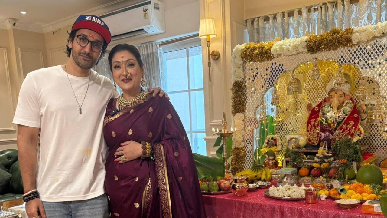 సునితా అహుజా బప్పా వద్ద 'నెగటివ్' వ్యక్తులను తొలగించాలని కోరుకుంటోంది, పిల్లల విజయానికి ప్రార్థిస్తోంది - ప్రత్యేకం
