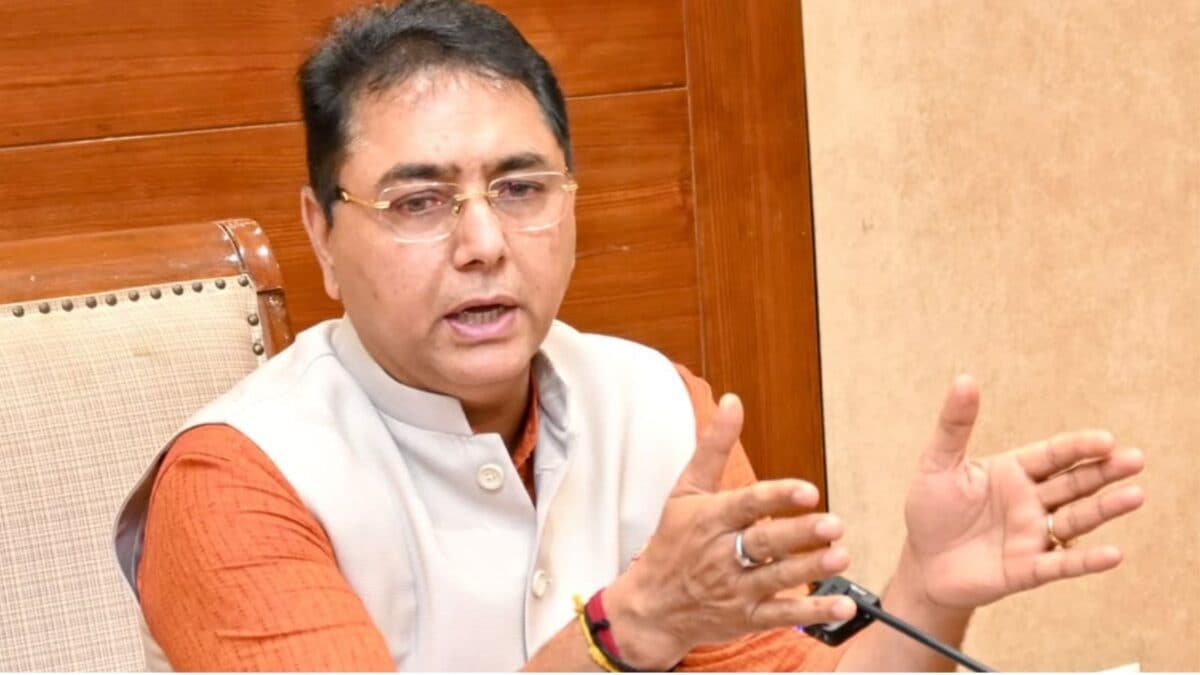 విదేశాల్లో ఉన్న 10 మంది నేరస్థులు 7 నెలల్లో భారత్‌కు రప్పించారు