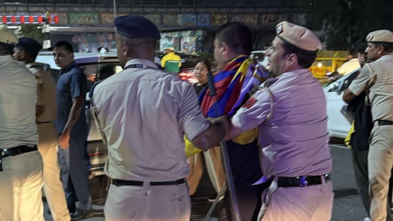 బ్రిక్స్ సమ్మిట్ సందర్భంగా చైనా అధ్యక్షుడిపై నిరసనలు