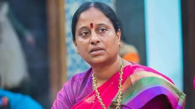 కొండా సురేఖ మంత్రి పదవి గురించి స్పష్టత