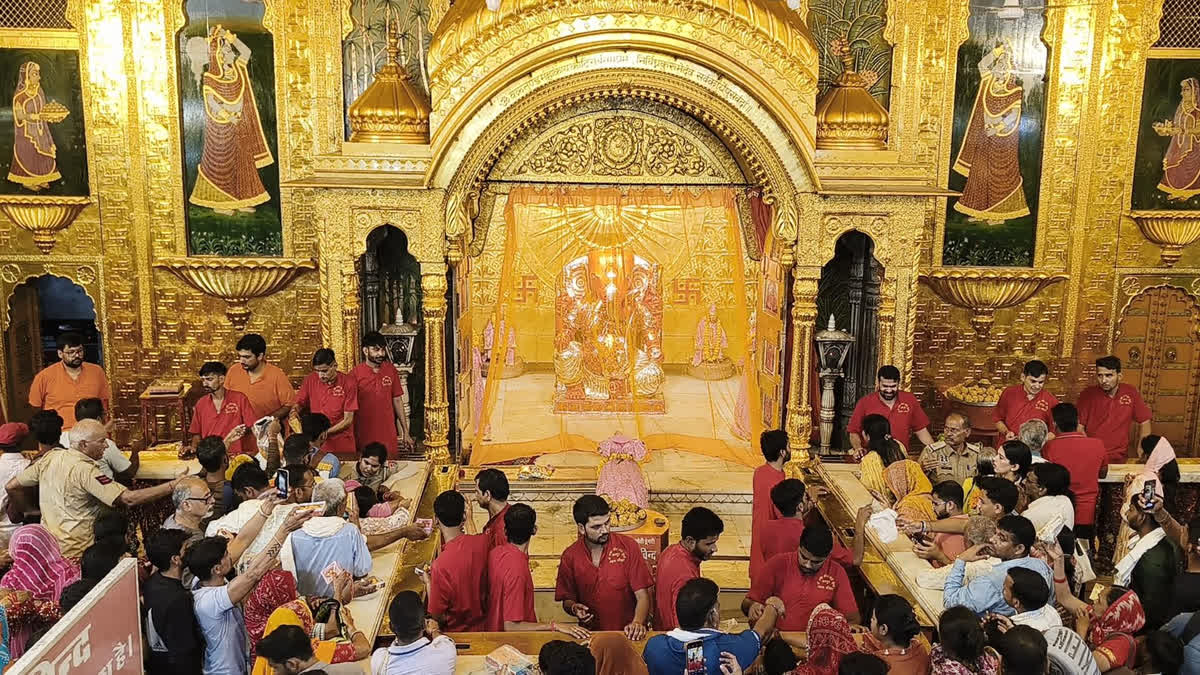 బొజ్జ గణపయ్యకు 3500 కిలోల గోరింటాకు పూజ- వైభవంగా సింజారా సంబరాలు- పెళ్లి జరుగుతుందనే నమ్మకంతో!