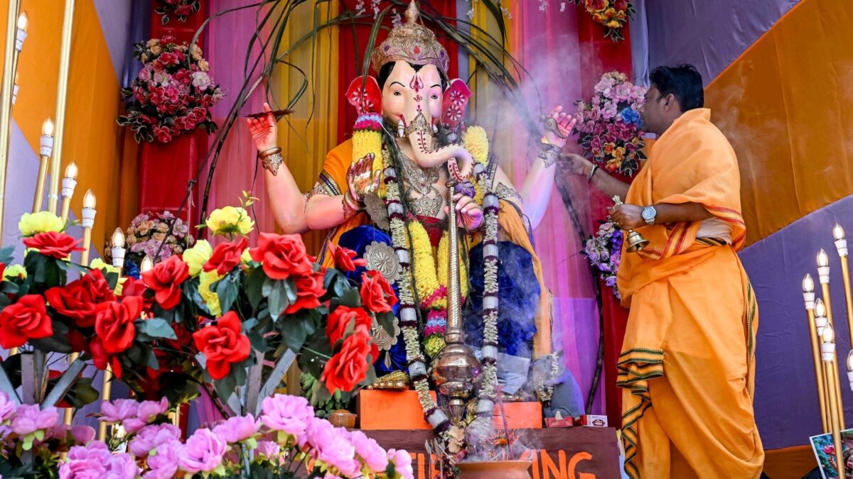 గణేష్ చతుర్థి పండుగ 12 రోజుల పాటు జరగడం వెనుక కారణాలు