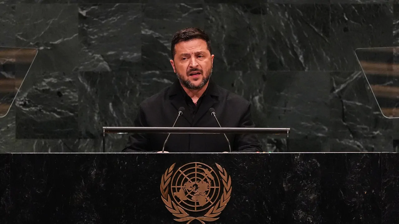 ఉక్రెయిన్ యుద్ధంలో భారతీయుల పేరును ప్రస్తావించిన జెలెన్స్కీ ఉక్రెయిన్ యుద్ధంలో భారతీయుల పేరును ప్రస్తావించిన జెలెన్స్కీ