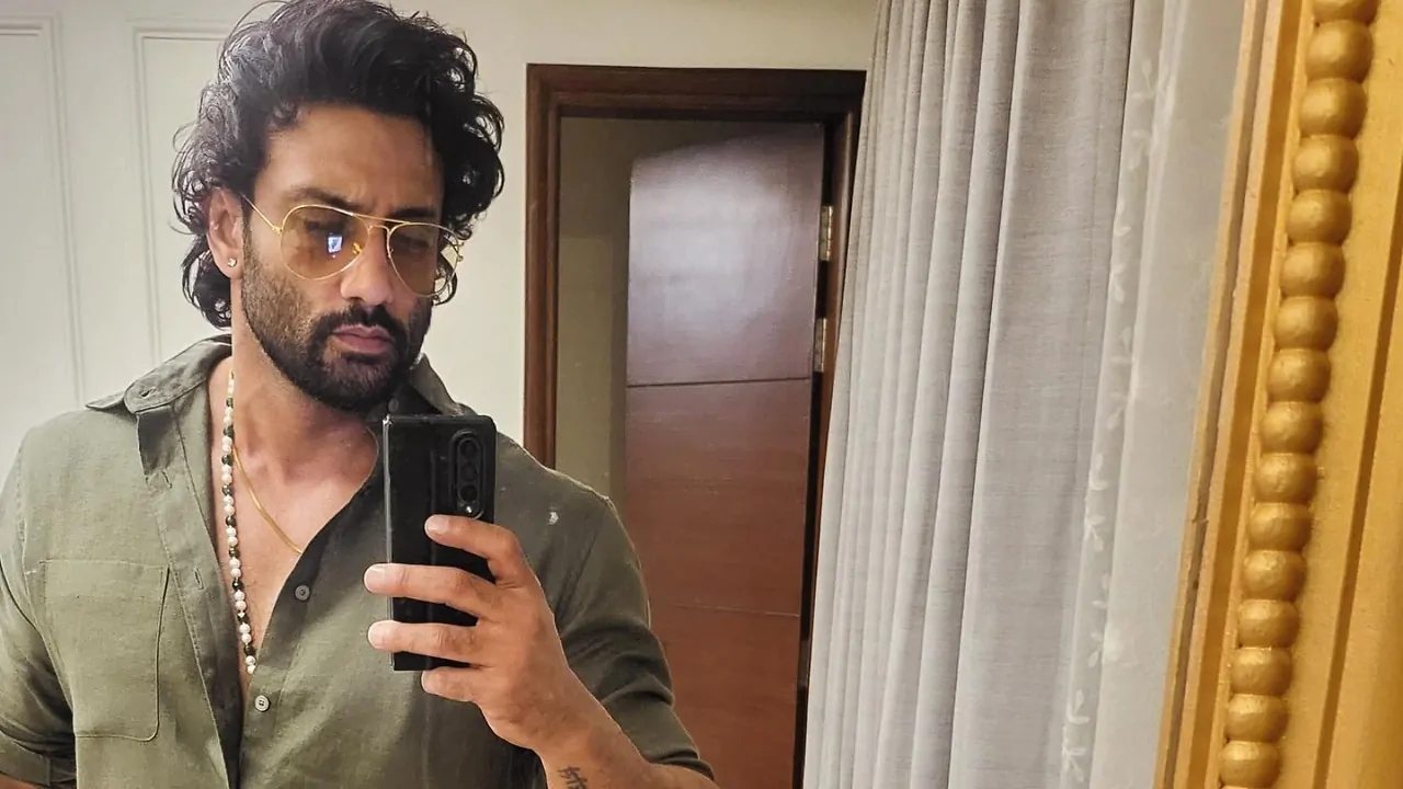 రామ్ యశ్వర్ధన్ కు పైలట్ కావాలనే కోరిక ఎందుకు?
