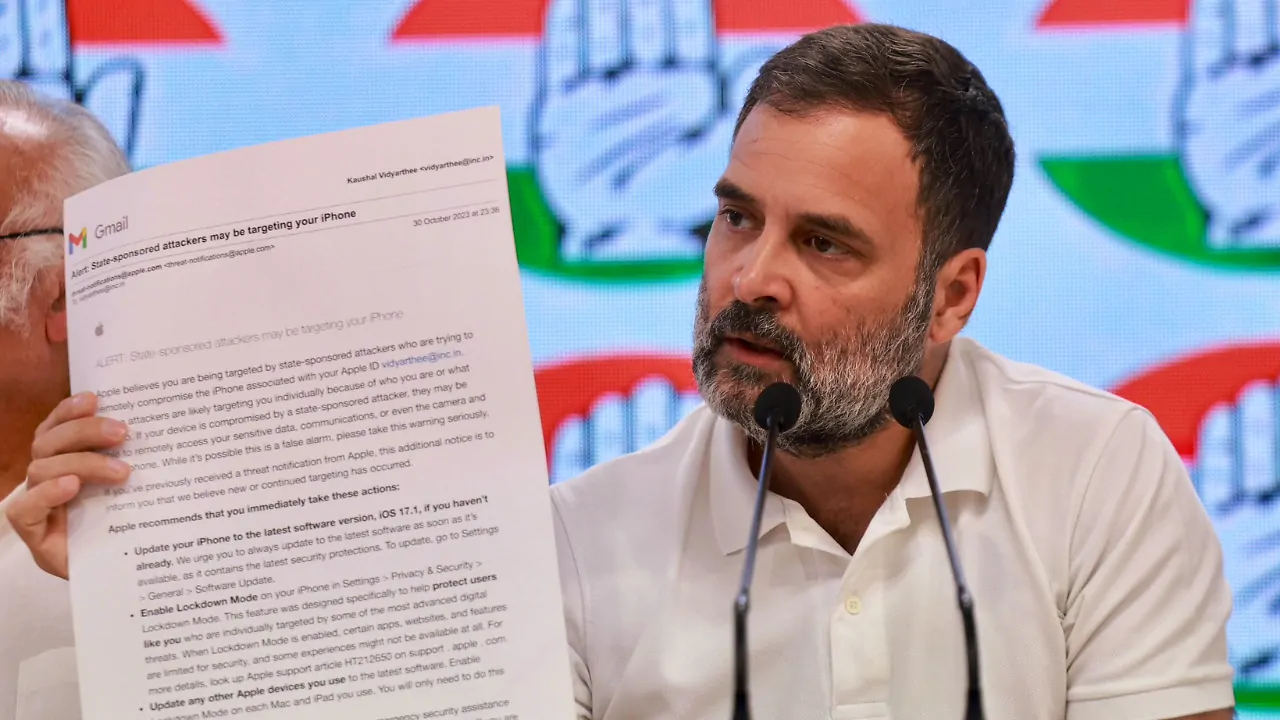 రాహుల్ గాంధీ సీఈసీ గ్యానేశ్ కుమార్‌పై తీవ్ర విమర్శలు