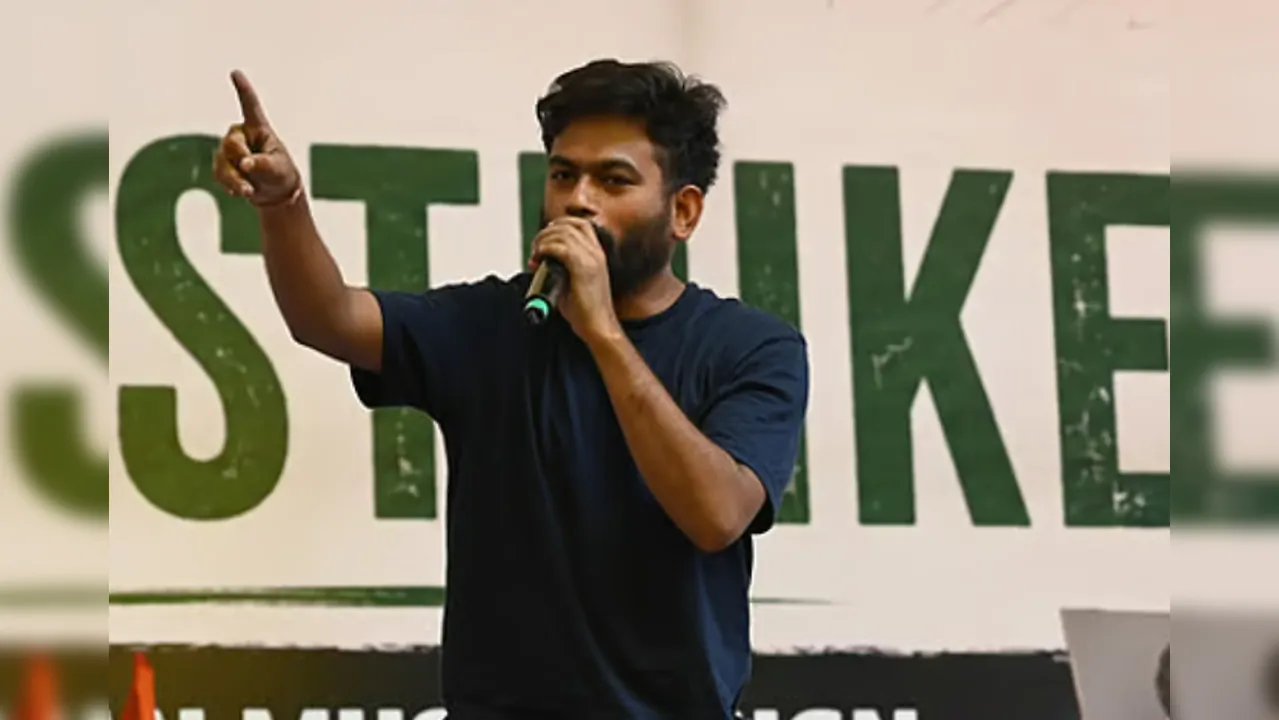 ముంబై పోలీసులపై అభిజీత్ దిప్కే ప్రశ్నలు