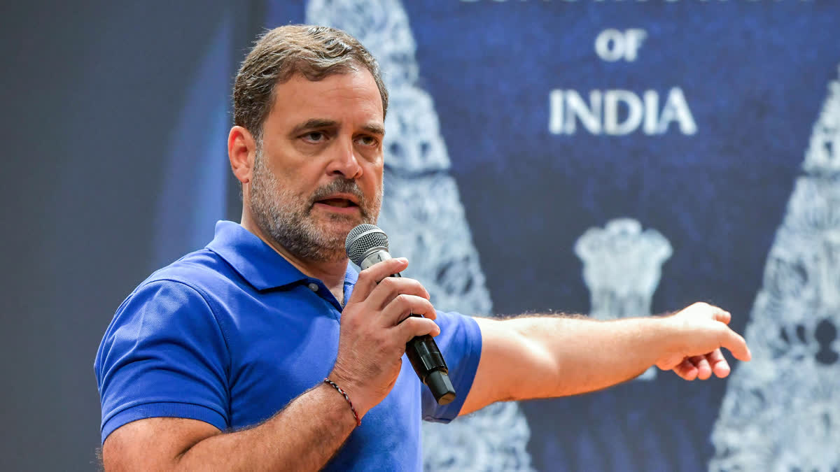 ప్రజాస్వామ్యాన్ని కాపాడేందుకు పోరాటం: రాహుల్‌ గాంధీ – politics