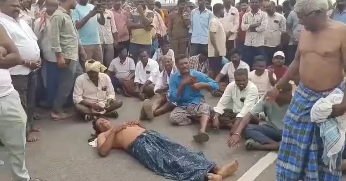 కరెంట్ కోతలతో ఎండుతున్న పంటలు.. సీఎం సొంత ఊరి వద్దే రైతుల భారీ ధర్నా!