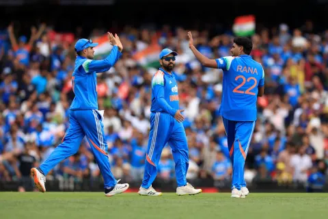 India vs Australia: భారత్‌తో మూడో వన్డే.. 236 పరుగులకు ఆలౌట్