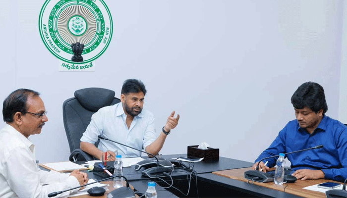 Pawan Kalyan: నష్టపోయిన ప్రతిఒక్కరికీ న్యాయం చేయాలి:  పవన్‌ కల్యాణ్