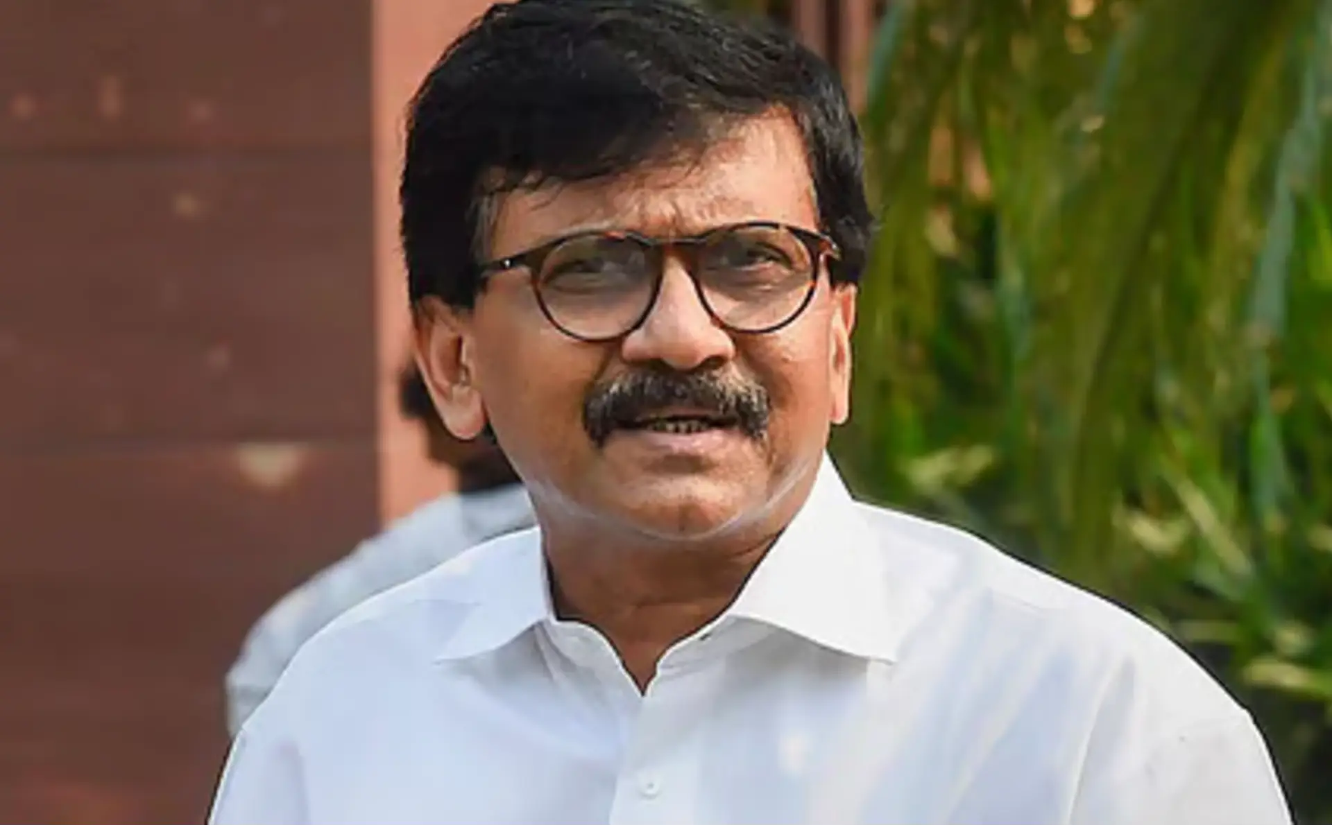 Sanjay Raut unwell: శివసేన సీనియర్ నేత సంజయ్ రౌత్కు అస్వస్థత.. ఆసుపత్రిలో చికిత్స