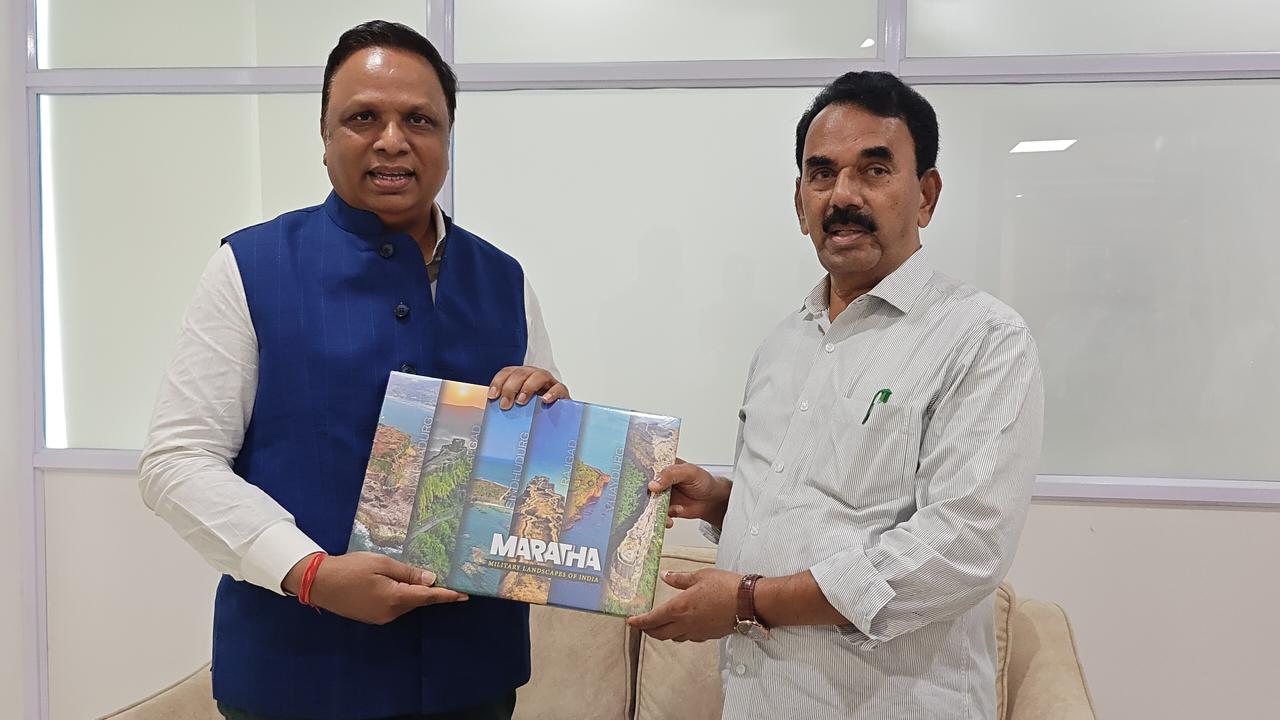 Telangana and Maharashtra: మంత్రి జూపల్లి కృష్ణారావుని కలిసిన మహారాష్ట్ర మంత్రి ఆశిష్ షెలార్.. కీలక చర్చలు!