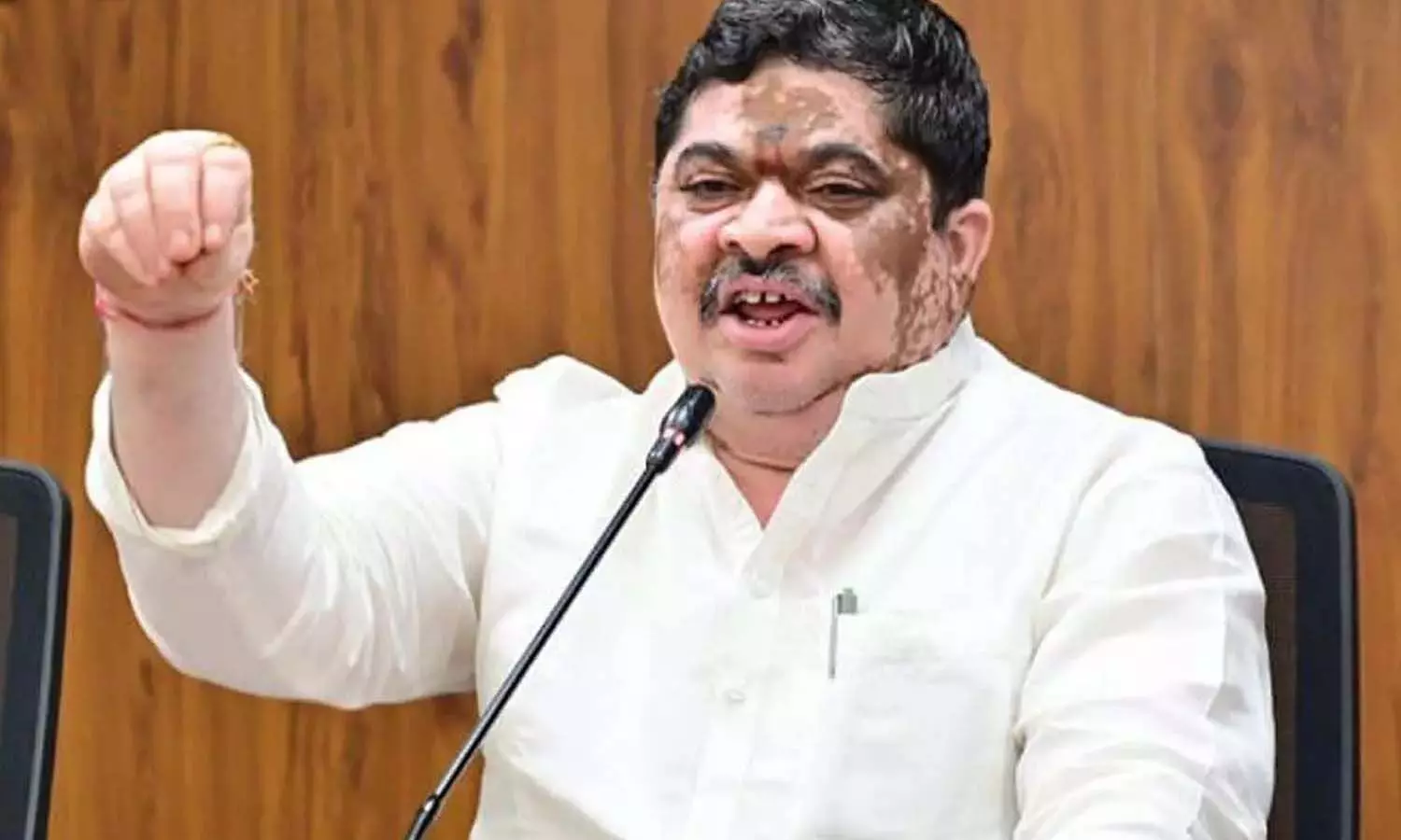 Cyclone Montha: హడలెత్తిస్తున్న మొంథా తుఫాన్.. కేంద్రం ఆదుకోవాలని మంత్రి పొన్నం డిమాండ్