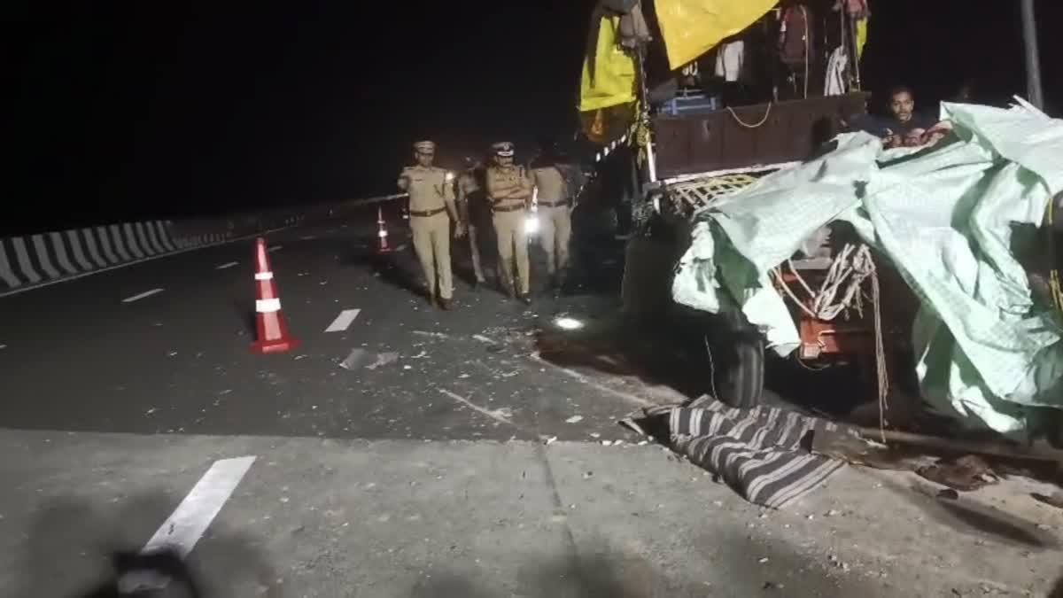 మహారాష్ట్రలో ఘోర రోడ్డు ప్రమాదం - ఏడుగురు మృతి – general మహారాష్ట్రలో ఘోర రోడ్డు ప్రమాదం - ఏడుగురు మృతి – general