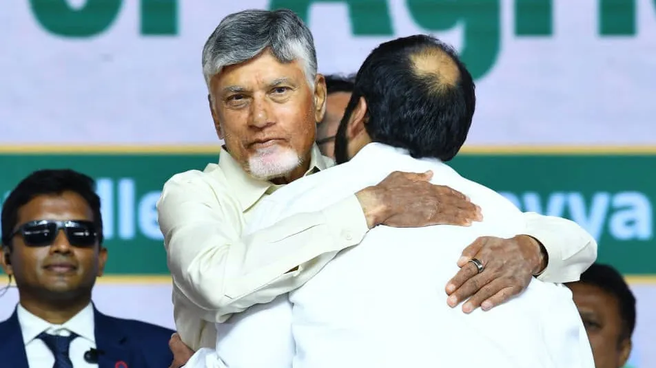 మా ఏపీ ముద్దుబిడ్డగా అనంత్ అంబానీని ఆలింగనం చేసుకున్న చంద్రబాబు – general మా ఏపీ ముద్దుబిడ్డగా అనంత్ అంబానీని ఆలింగనం చేసుకున్న చంద్రబాబు – general