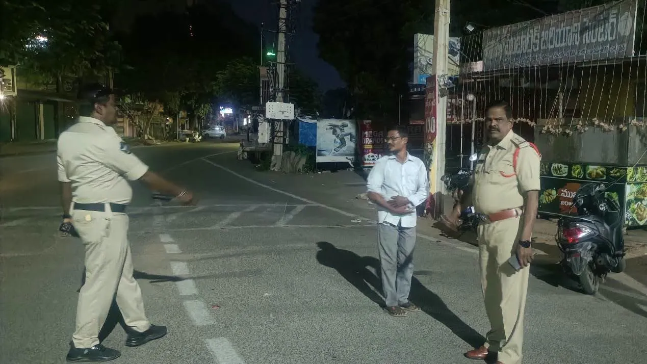 అప్పాజీపేటలో రాత్రి వేళ రాళ్ల వర్షం.. గ్రామస్థులు భయాందోళనలో – general అప్పాజీపేటలో రాత్రి వేళ రాళ్ల వర్షం.. గ్రామస్థులు భయాందోళనలో – general