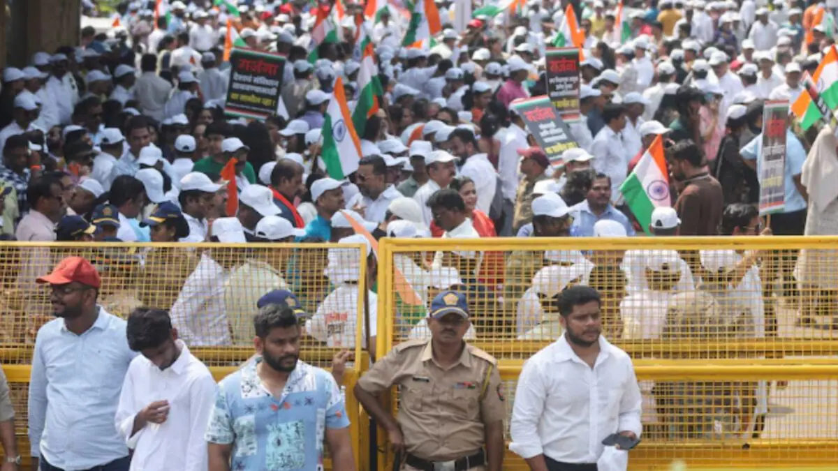 ఢిల్లీ లో ఎన్నికల కమిషనర్ పై నిరసనలు తీవ్రతకు చేరాయి – general ఢిల్లీ లో ఎన్నికల కమిషనర్ పై నిరసనలు తీవ్రతకు చేరాయి – general