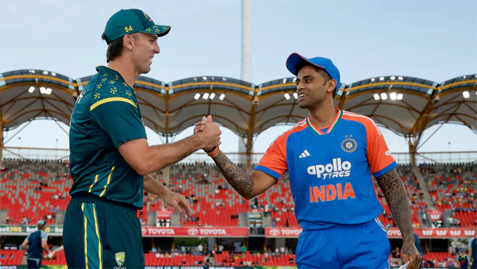 AUS vs IND: టాస్ గెలిచిన ఆసీస్.. భారత్ బ్యాటింగ్