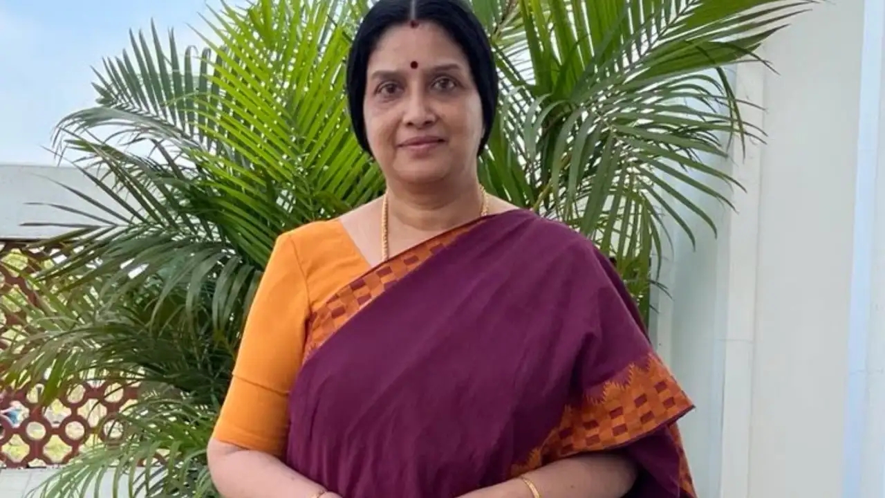 Actress Tulasi Retirement: సీనియర్ నటి తులసి షాకింగ్ డిసిషన్.. సినిమాల నుంచి రిటైర్మెంట్