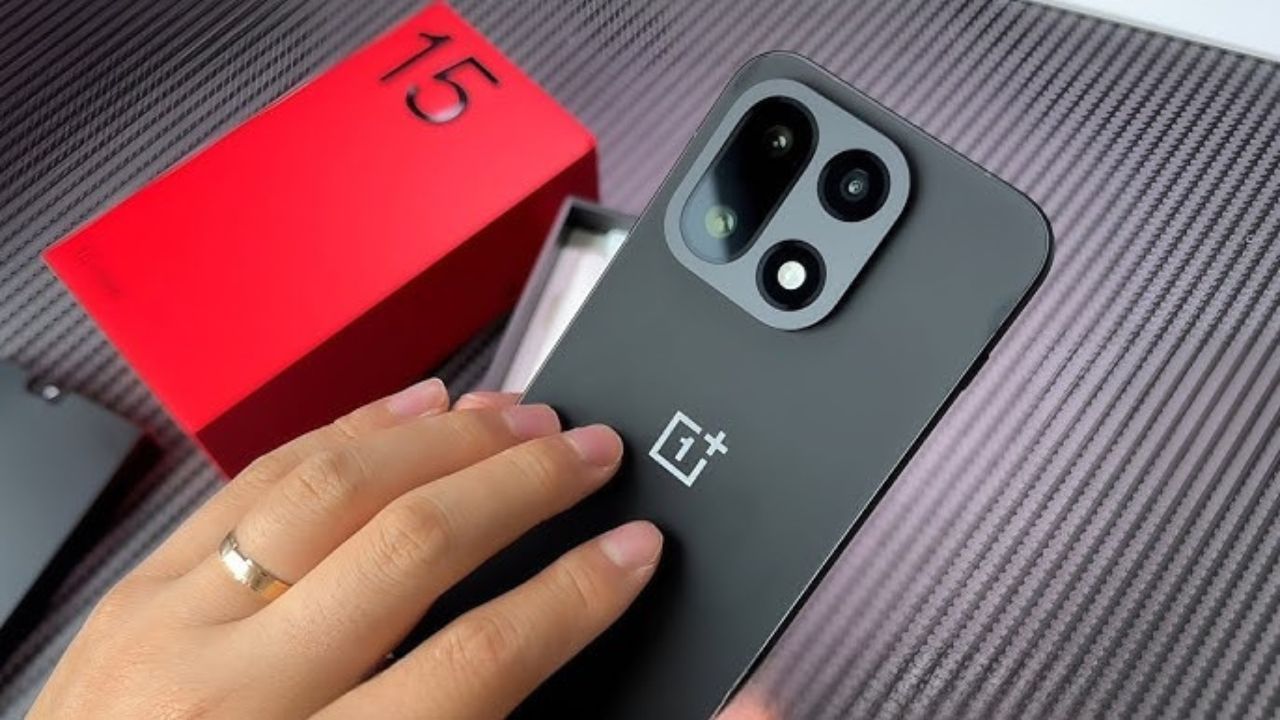 OnePlus 15: ప్రైస్ ఏంటి భయ్యా ఇంత పెట్టారు.. వన్‌ప్లస్ కొత్త స్మార్ట్‌ఫోన్.. ఫుల్ డీటెయిల్స్ ఇవిగో..!