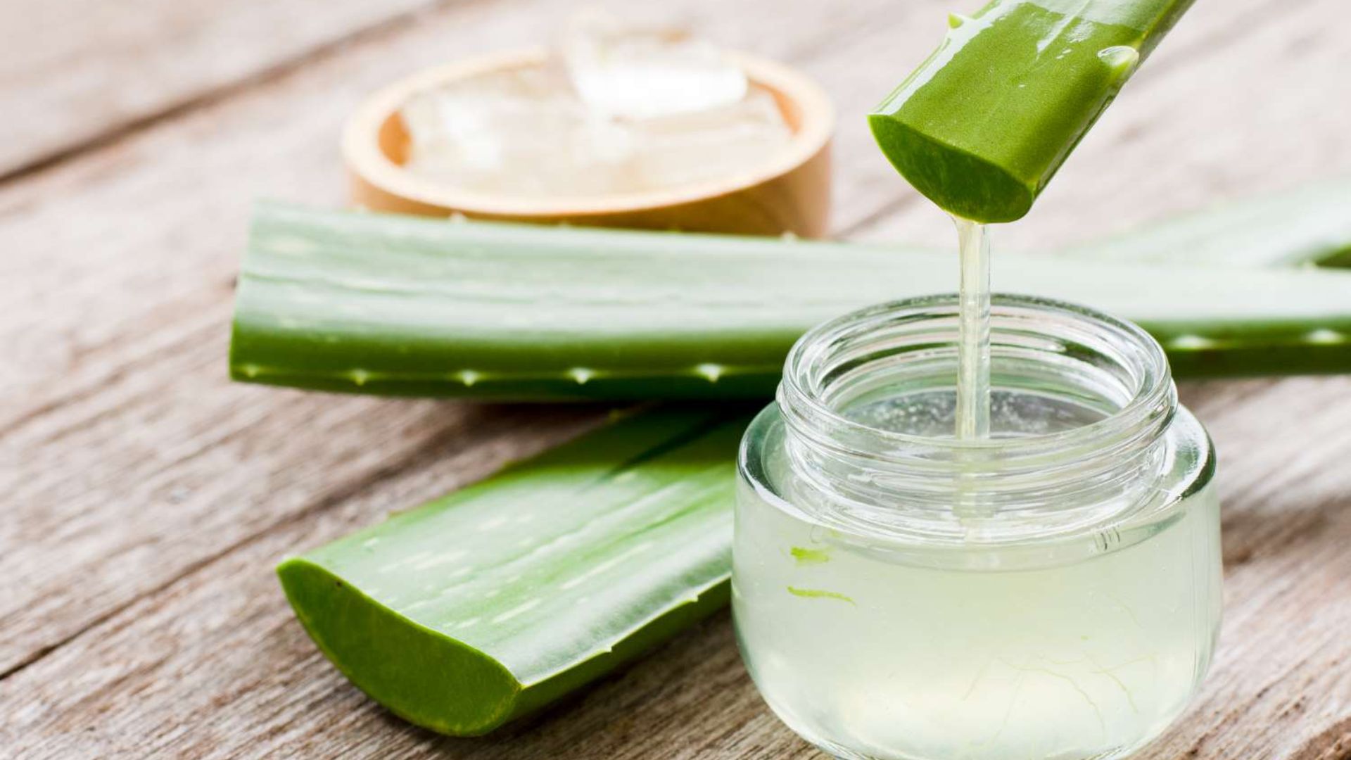 Aloe Vera: ఆరోగ్యకరమైన చర్మానికి అలోవెరా..!