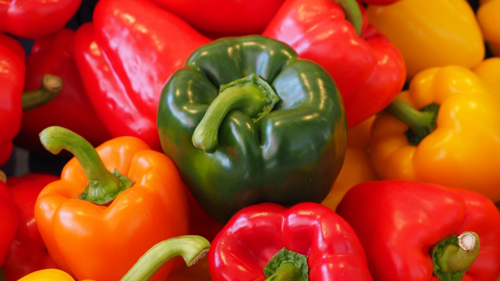 Capsicum Benefits: క్యాప్సికం తింటే ఇన్నో బెనిఫిట్స్..!