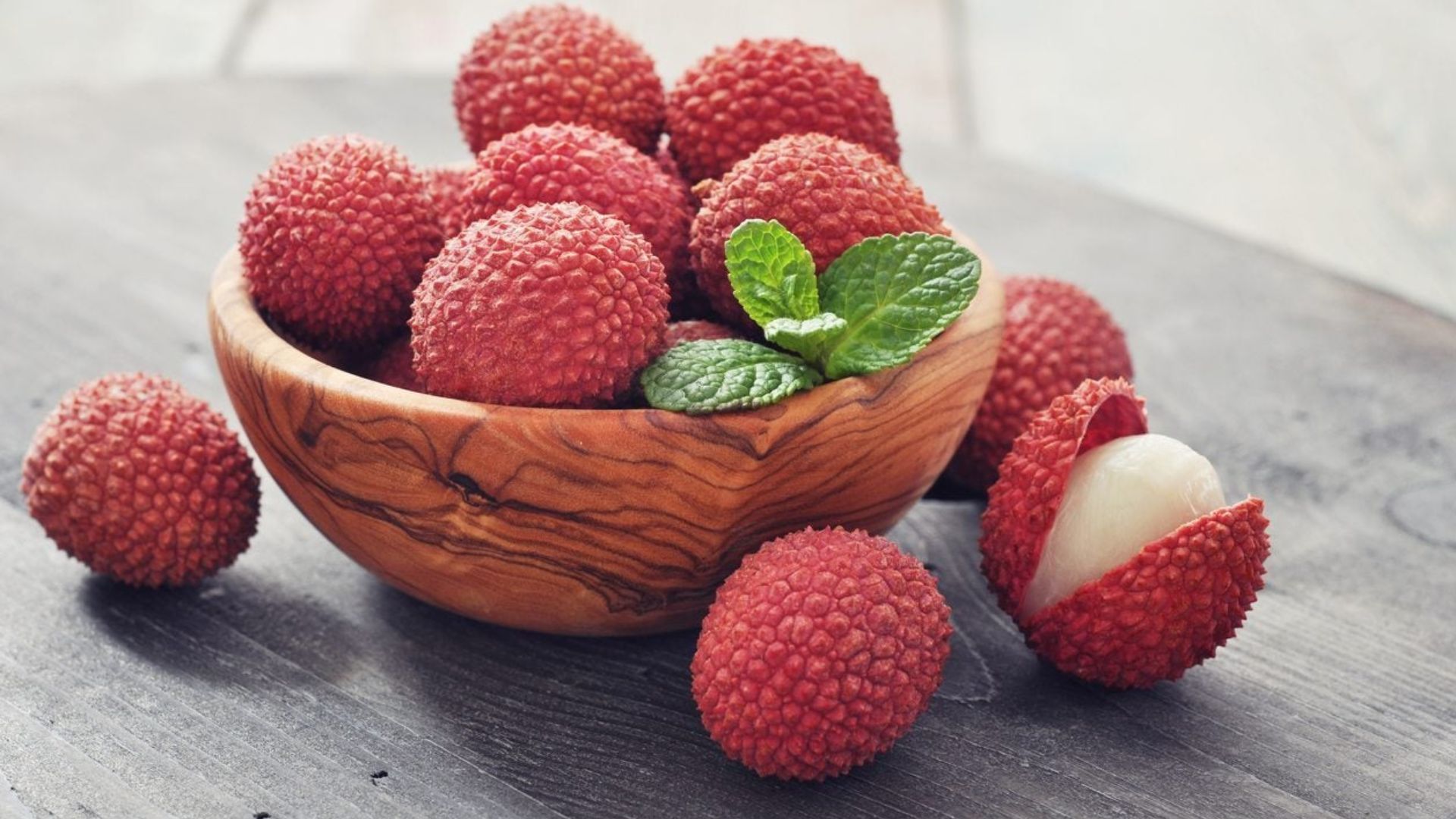 Litchi Fruits Benefits: లిచి పండ్లు తింటే కలిగి ఆరోగ్య ప్రయోజనాలివే..!!