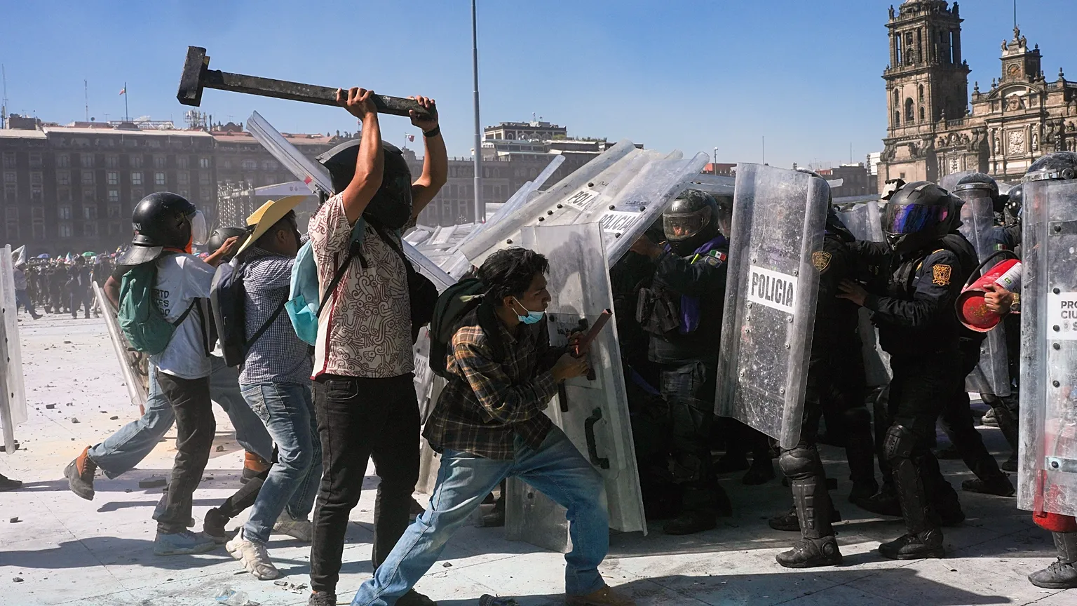 Mexico Gen Z Protest: మెక్సికోలో జెన్ జీ నిరసనలు.. దేశ అధ్యక్షురాలు రాజీనామా చేయాలని డిమాండ్