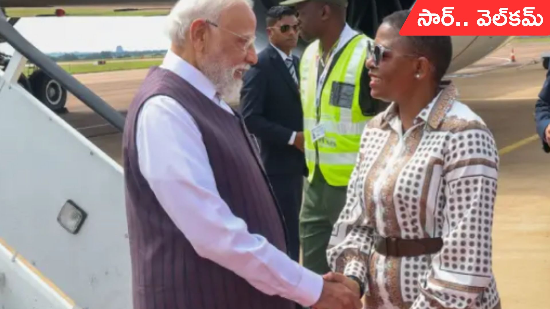 G20 summit: దక్షిణాఫ్రికా చేరుకున్న ప్రధాని మోదీ.. సంప్రదాయ పద్ధతిలో స్వాగతం