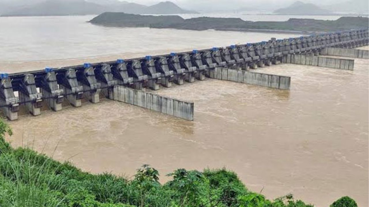 Thousands crores compensation for Polavaram: పోలవరం నిర్వాసితులకు గుడ్ న్యూస్.. నేడే పరిహారం పంపిణీ