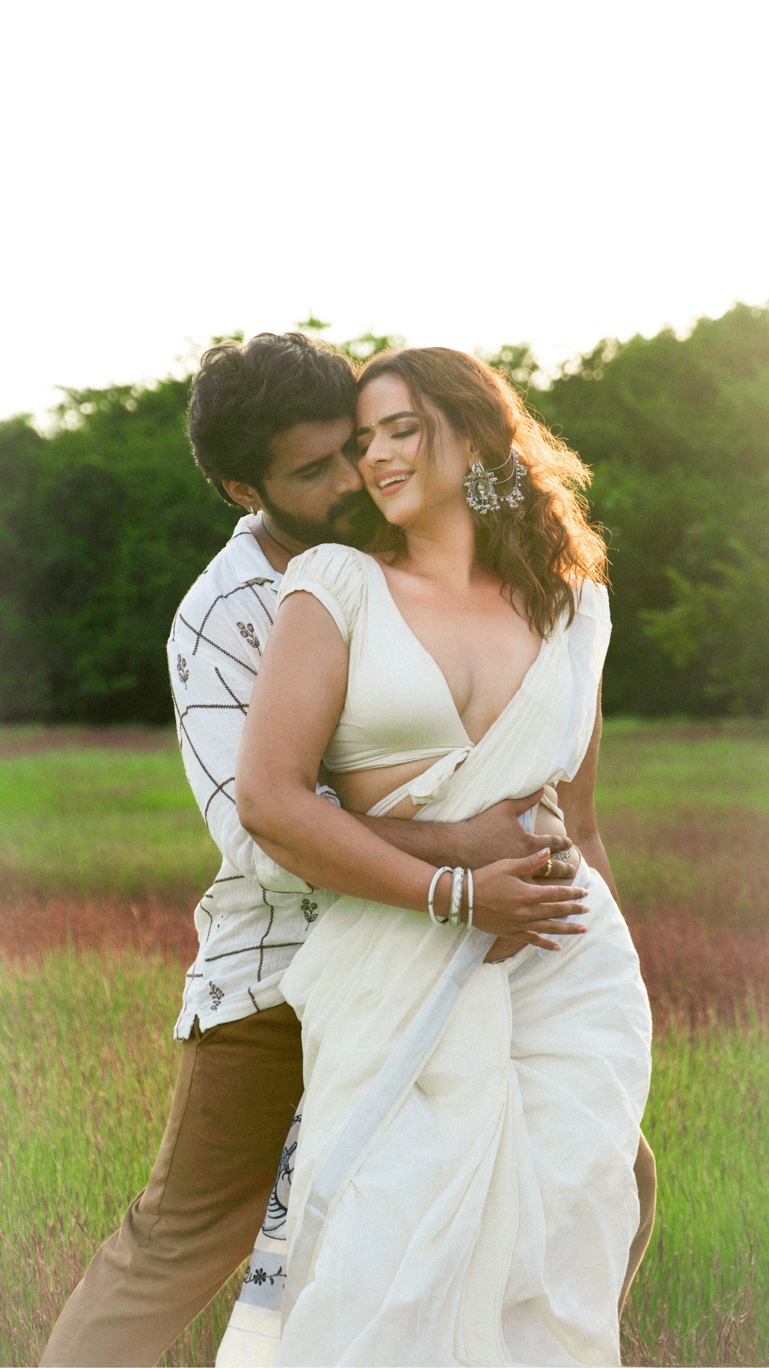 రొమాంటిక్ వీడియో సాంగ్‌లో ప్రాచీ తెహ్లాన్‌