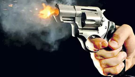 Ganja Batch Hulchul In Nellore: రాష్ట్రంలో గంజాయి మాఫియా.. పోలీసులపై కత్తులతో దాడులు!