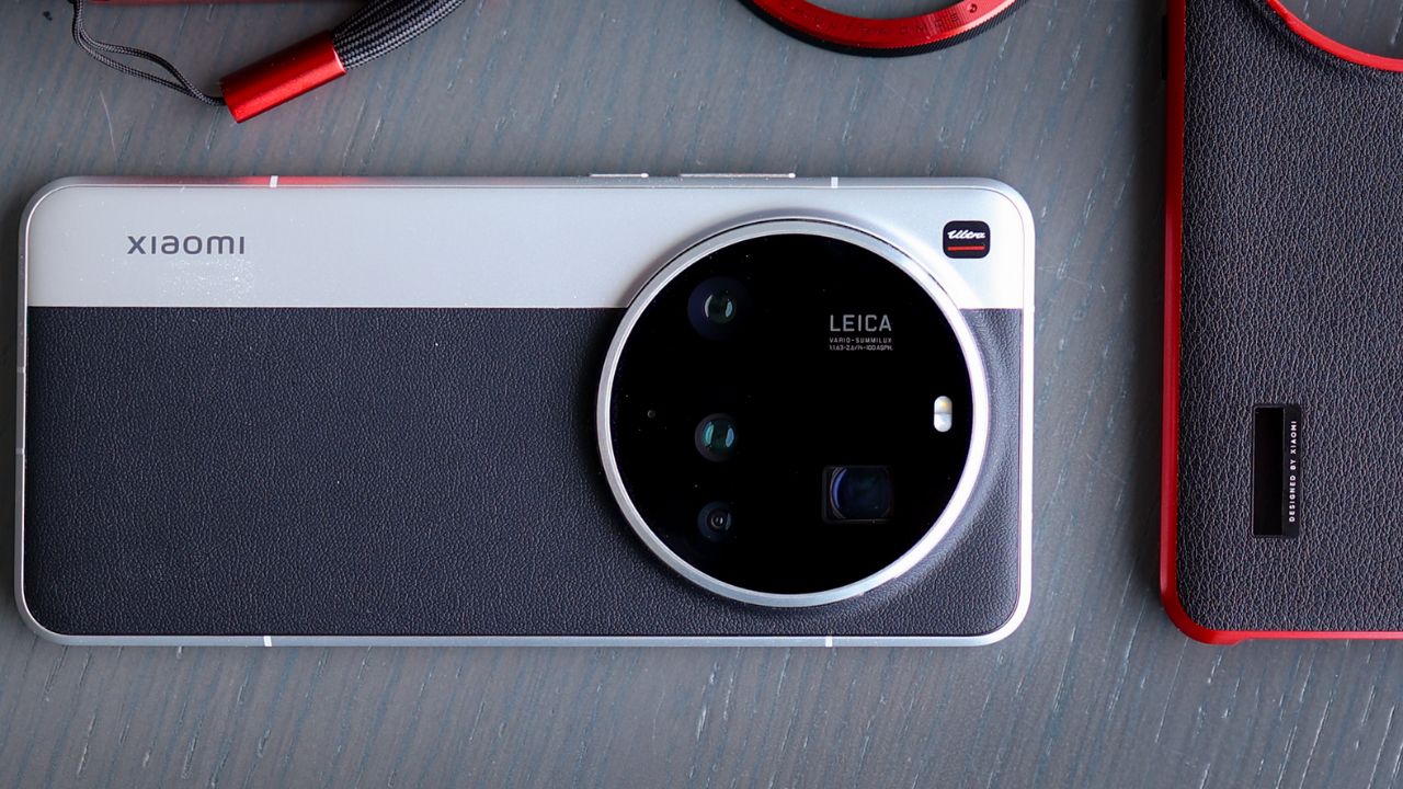 Amazon Deal: క్రిస్మస్ స్పెషల్.. చాలా తక్కువ ధరకే షియోమీ ఫ్లాగ్‌షిప్ స్మార్ట్‌ఫోన్.. కొంతసేపే ఉంటది..!