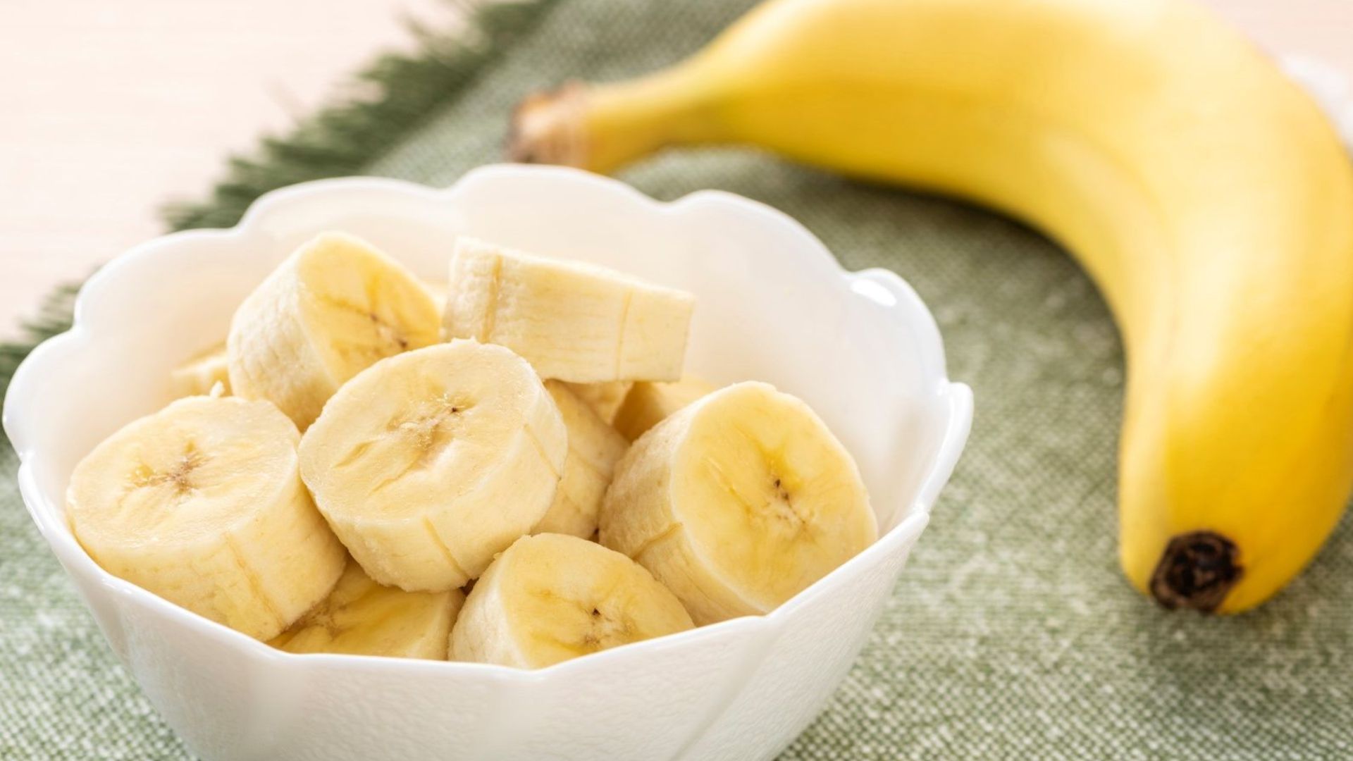 Banana: రోజూ ఒక అరటిపండు తింటే ఎన్నో హెల్త్ బెనిఫిట్స్..!