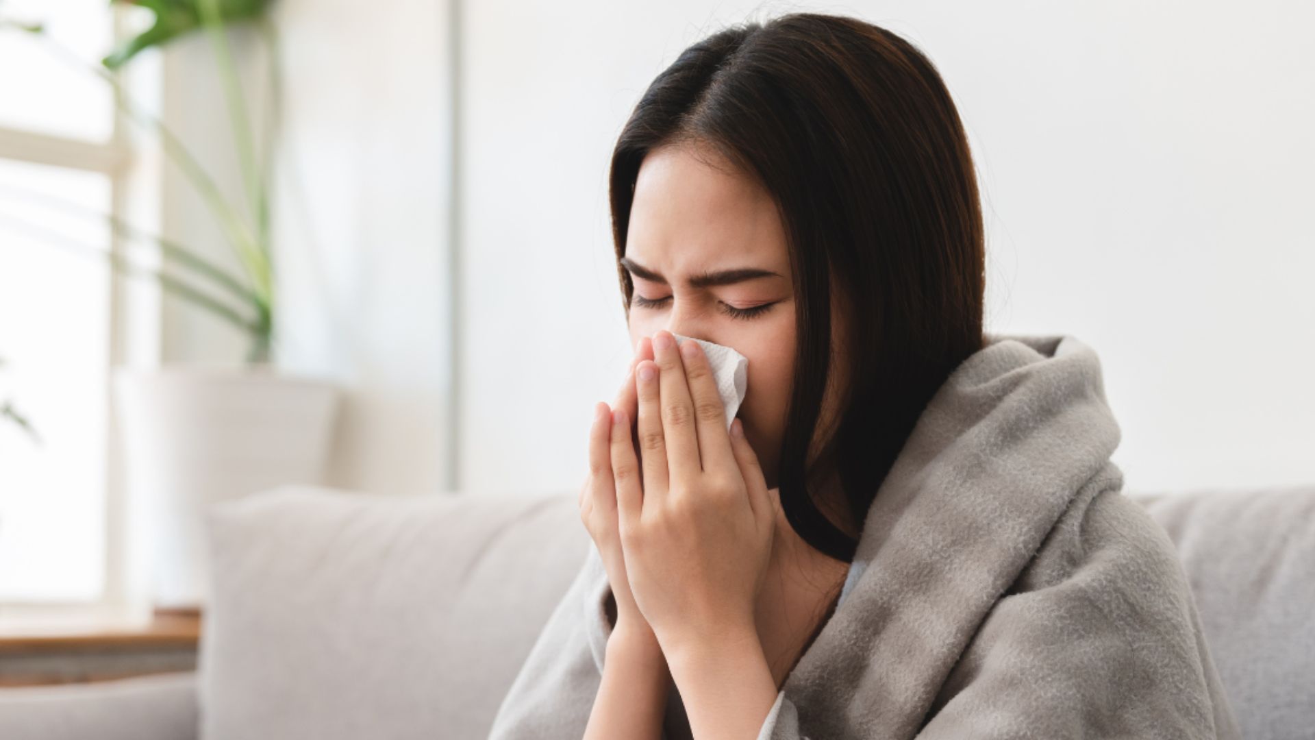 Cold: ద‌గ్గు, జ‌లుబుతో ఇబ్బంది ప‌డుతున్నారా..? అయితే ఈ చిట్కాలు ఫాలో అవ్వండి..!