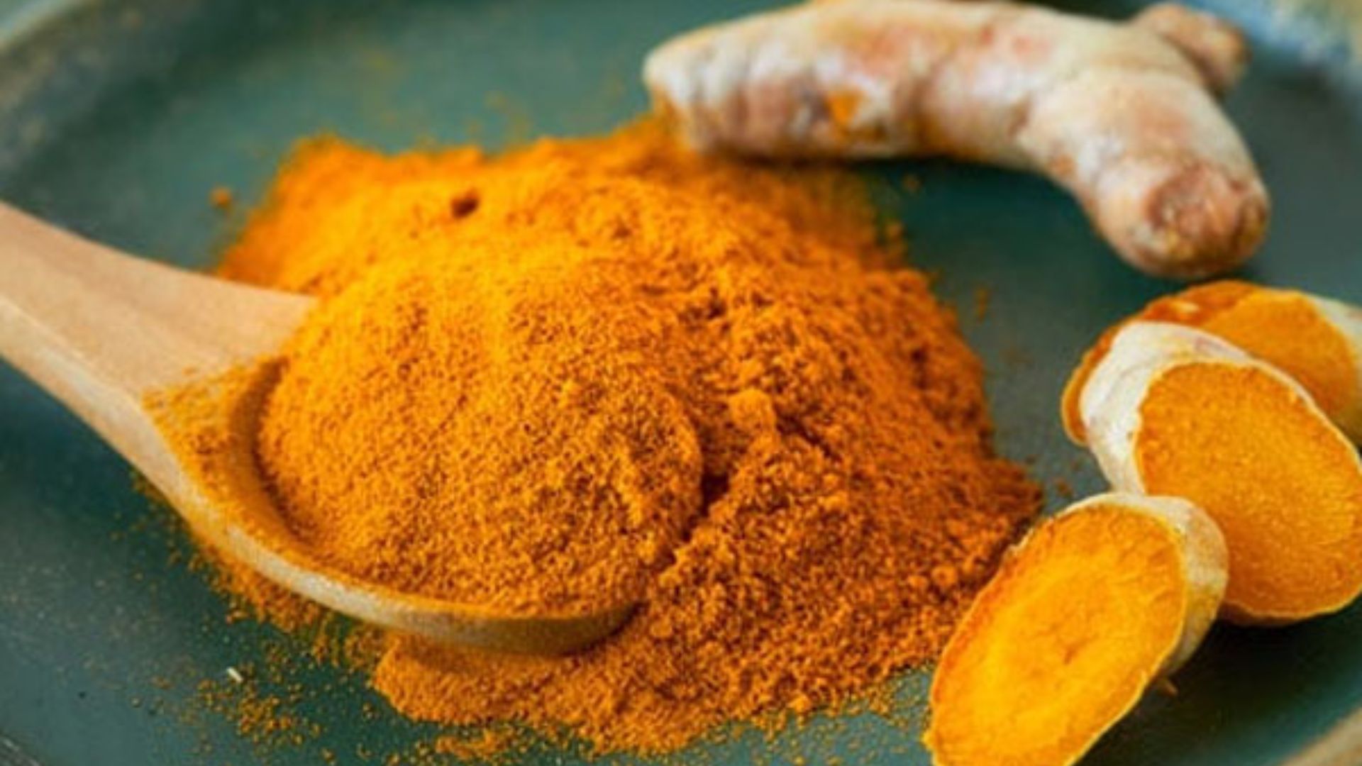 Turmeric: చిటికెడు పసుపుతో ఎన్నో లాభాలు ఉన్నాయ్..!!