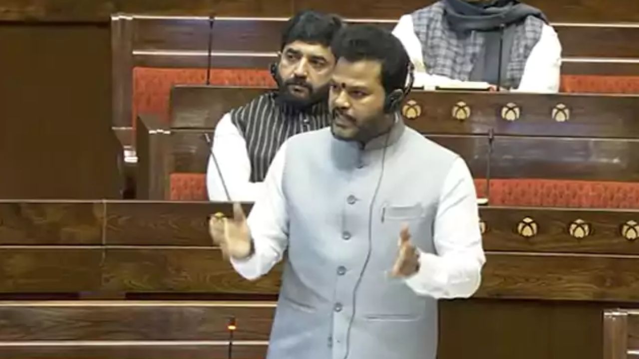 Rammohan Naidu:ఇండిగో  సంక్షోభంపై కేంద్ర మంత్రి రామ్మోహన్ సీరియస్.. ఇండిగో నిర్వహణ వైఫల్యమే అంతరాయనికి కారణం